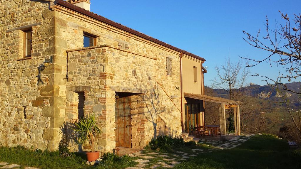Sasso Erminia R&B Ecosostenibile Novafeltria 外观 照片