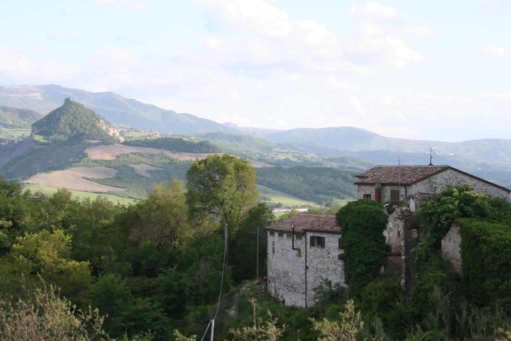 Sasso Erminia R&B Ecosostenibile Novafeltria 外观 照片